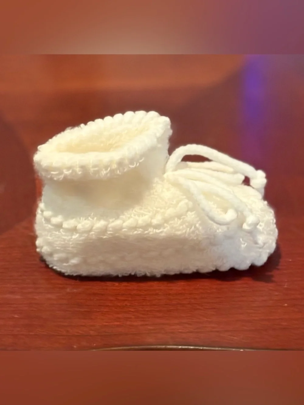 NWT VINTAGE 1970’s Off-White Baby Booties with Original Box, Size 0-3 mo